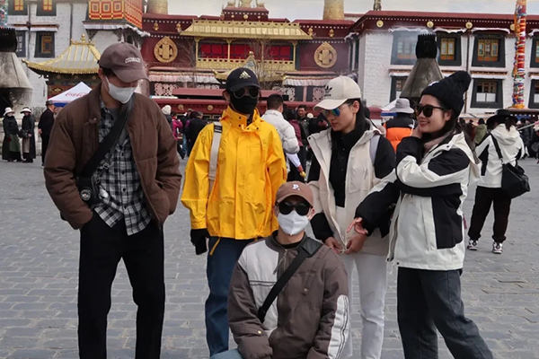 两个人去拉萨旅游要多少钱