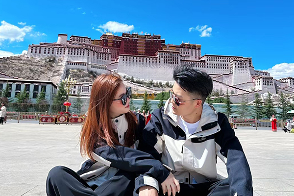 五个人去西藏报团价格要多少