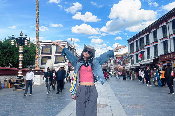 报团去西藏旅游得多少钱